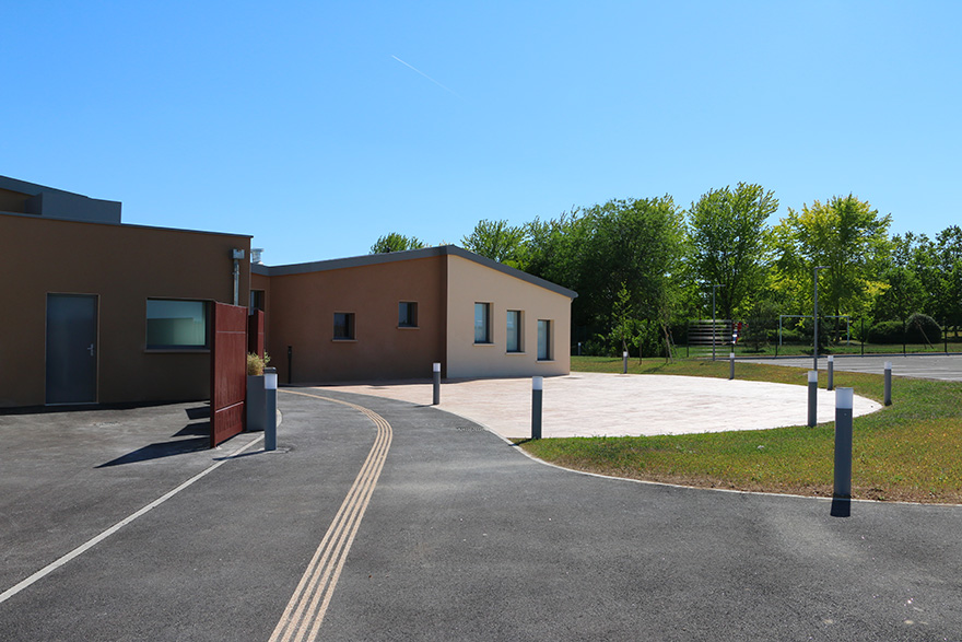 Salle des fêtes à louer à Ormes 51 avec parking privé